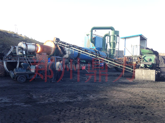 鼎力客戶煤泥烘干機(jī)運行現(xiàn)場